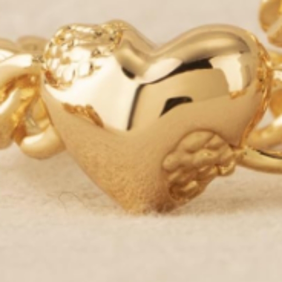 NEW 14k Gold-plated Dainty Heart Ring Link Band  - Picture 3 of 3